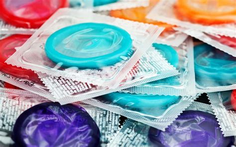 Blowjob ohne Kondom gegen Aufpreis Hure Mersch